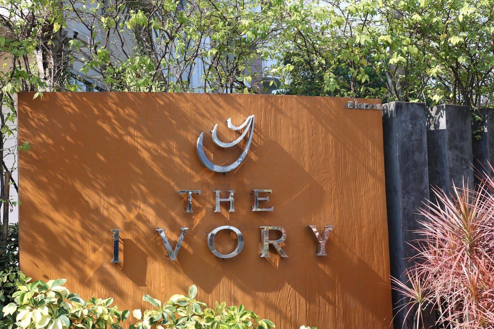 The Ivory, Suvarnabhumi Airport Hotel Bangkok Exterior photo